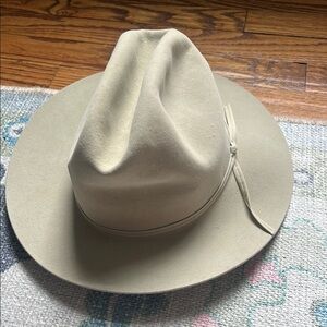 Resistol 6 3/4 Men’s Hat